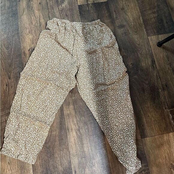 Bundle of two pajamas, size medium - Picture 3 of 4